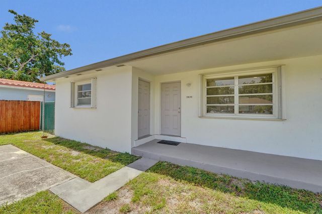 5830 Garfield Street, Hollywood, FL 33021
