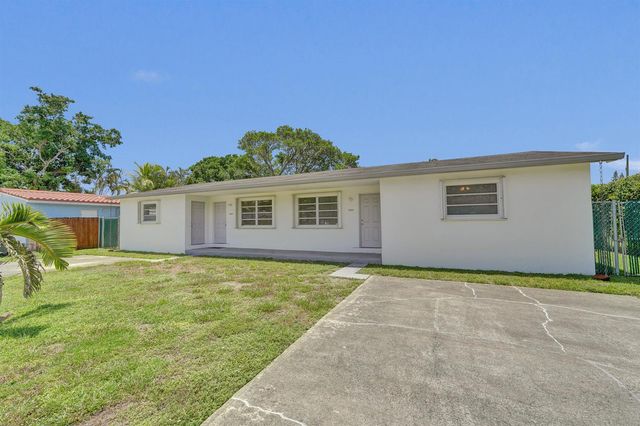 5830 Garfield Street, Hollywood, FL 33021