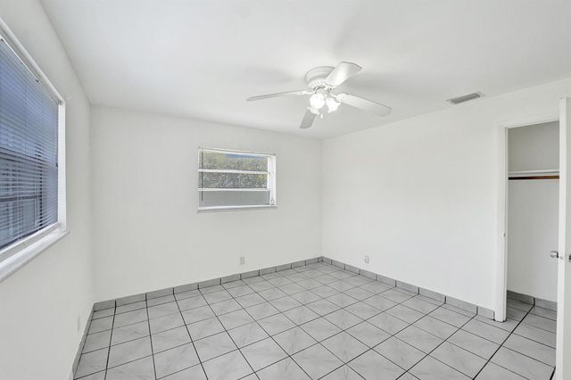 5830 Garfield Street, Hollywood, FL 33021