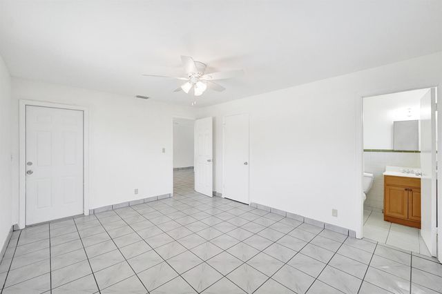 5830 Garfield Street, Hollywood, FL 33021