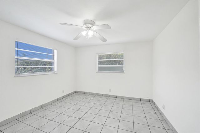 5830 Garfield Street, Hollywood, FL 33021