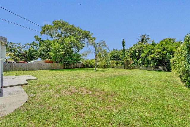 5830 Garfield Street, Hollywood, FL 33021
