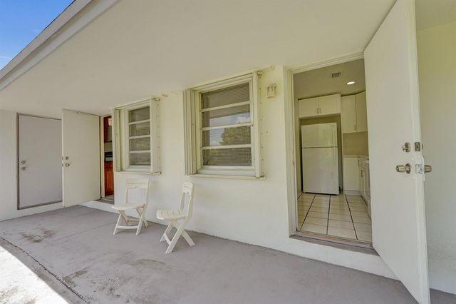 5830 Garfield Street, Hollywood, FL 33021