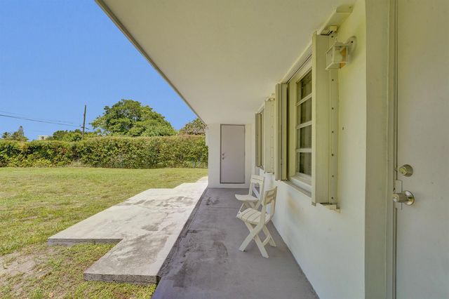 5830 Garfield Street, Hollywood, FL 33021