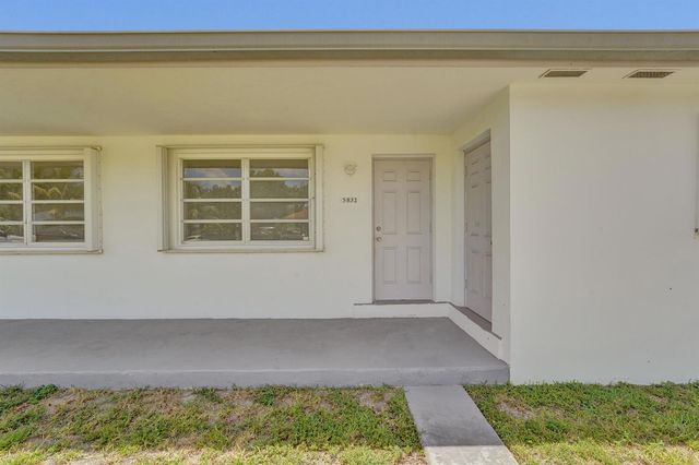 5830 Garfield Street, Hollywood, FL 33021
