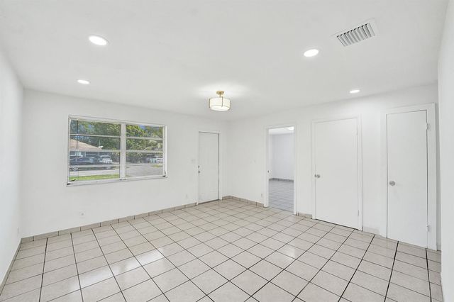 5830 Garfield Street, Hollywood, FL 33021