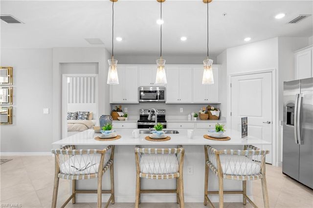 20570 Hazelnut CT S 1723, Lehigh Acres, FL 33936