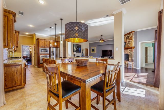 920 Fannin Drive, Lantana, TX 76226