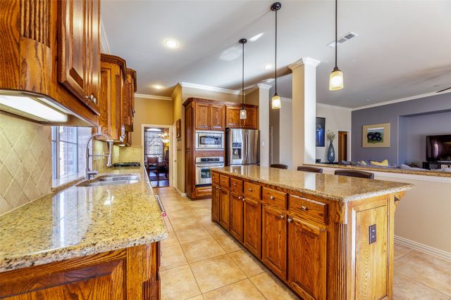 920 Fannin Drive, Lantana, TX 76226