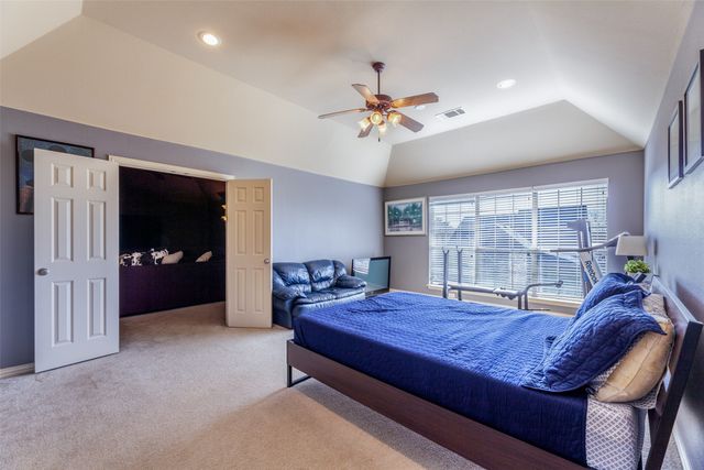 920 Fannin Drive, Lantana, TX 76226