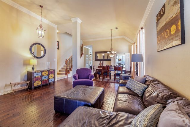 920 Fannin Drive, Lantana, TX 76226