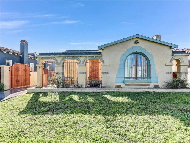 3630 W 61st, Los Angeles, CA 90043