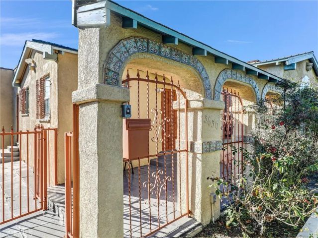 3630 W 61st, Los Angeles, CA 90043