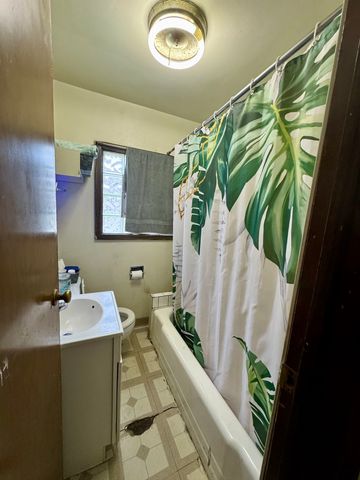 445 State Street, Calumet City, IL 60409