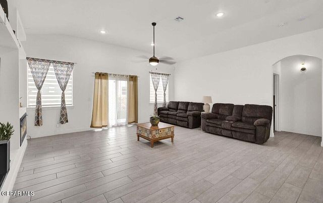 12365 Desert Wolf Avenue, El Paso, TX 79938