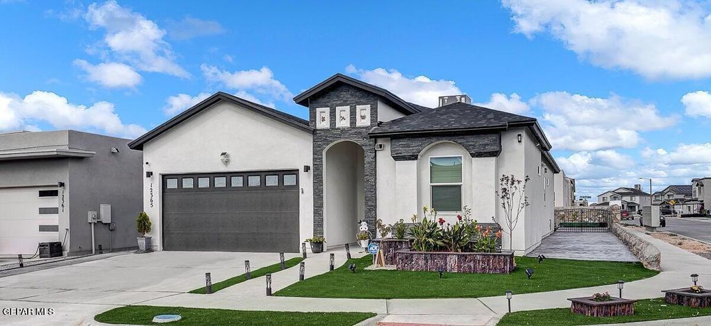 12365 Desert Wolf Avenue, El Paso, TX 79938