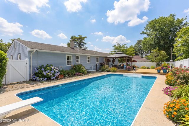 1409 Broadway Boulevard, Toms River, NJ 08757