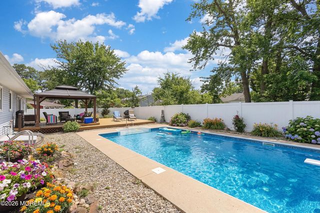 1409 Broadway Boulevard, Toms River, NJ 08757