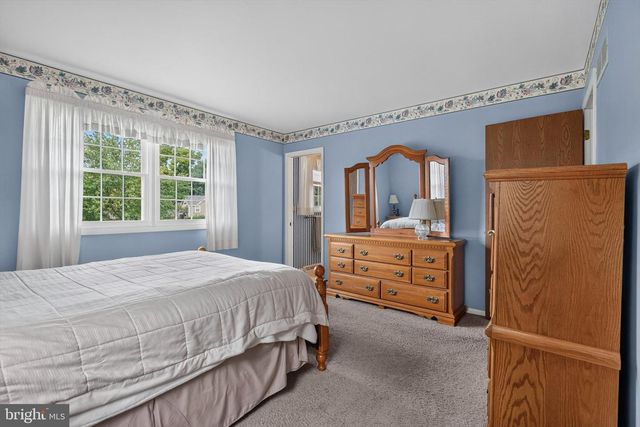 2650 OBERLIN DR, York, PA 17404