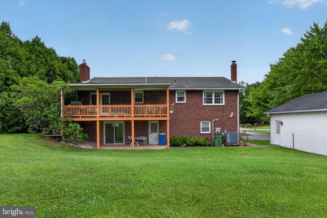 2650 OBERLIN DR, York, PA 17404