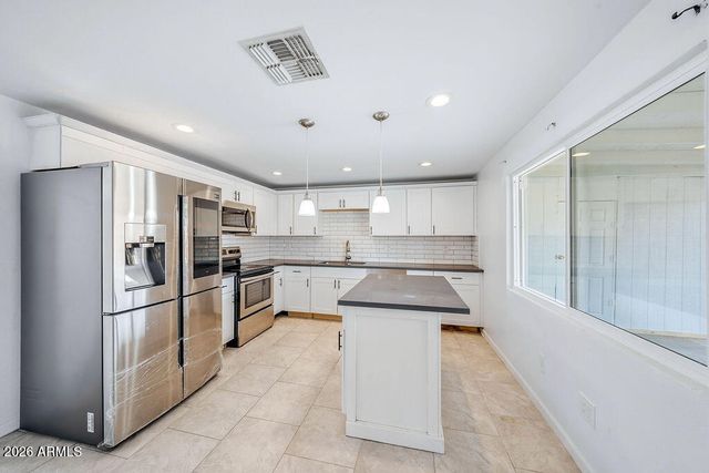1734 W WOOD Drive, Phoenix, AZ 85029