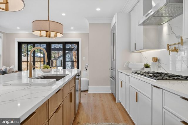 4121 MILITARY RD NW, Washington, DC 20015