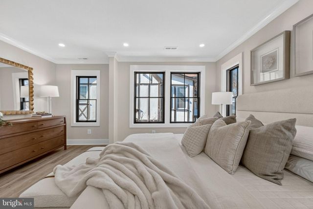 4121 MILITARY RD NW, Washington, DC 20015