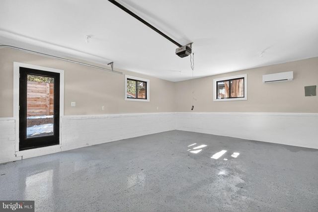 4121 MILITARY RD NW, Washington, DC 20015