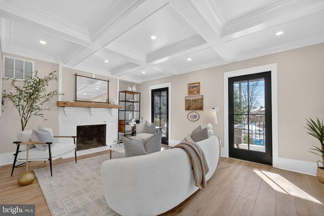 4121 MILITARY RD NW, Washington, DC 20015