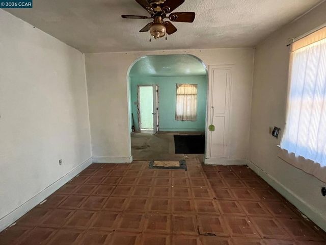 196 N Bella Monte Ave, Bay Point, CA 94565