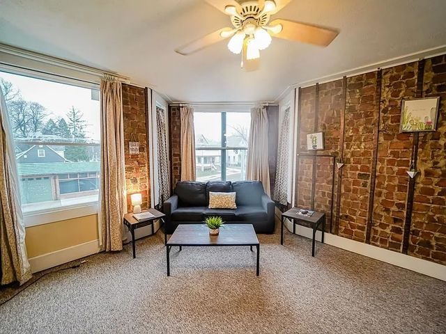 802 E Grove Street, Bloomington, IL 61701