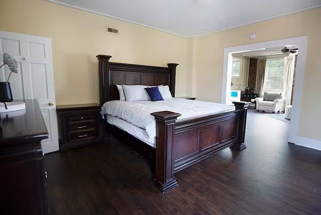 802 E Grove Street, Bloomington, IL 61701