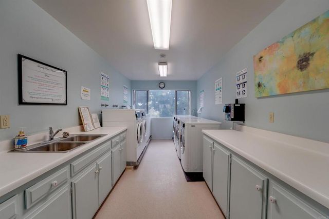 4900 Rosehedge Drive 208, La Mesa, CA 91942