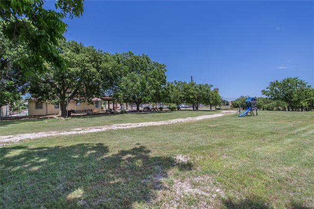 102 E Britton Street, Krum, TX 76249