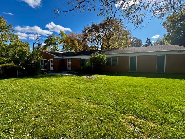 2306 W 65th Avenue, Merrillville, IN 46410