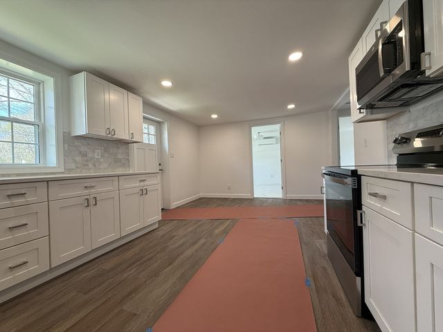 43 Buttonwood Road, Halifax, MA 02338
