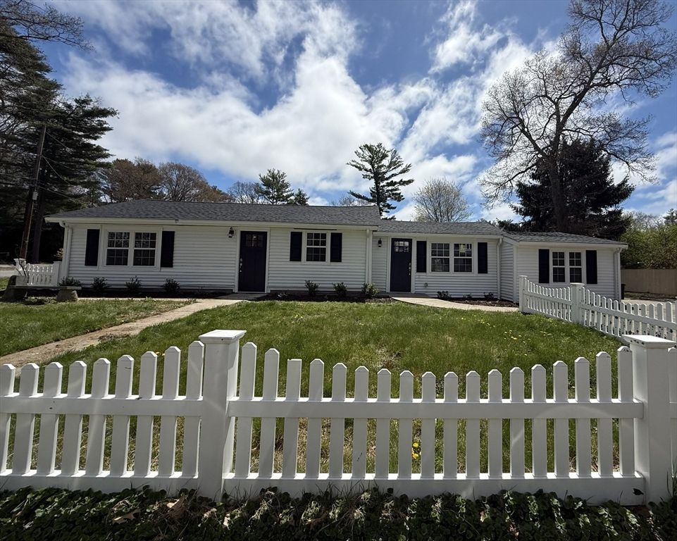 43 Buttonwood Road, Halifax, MA 02338