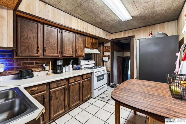 4309 S 13th Street, Omaha, NE 68107