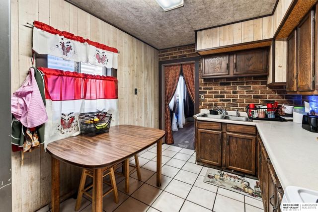4309 S 13th Street, Omaha, NE 68107