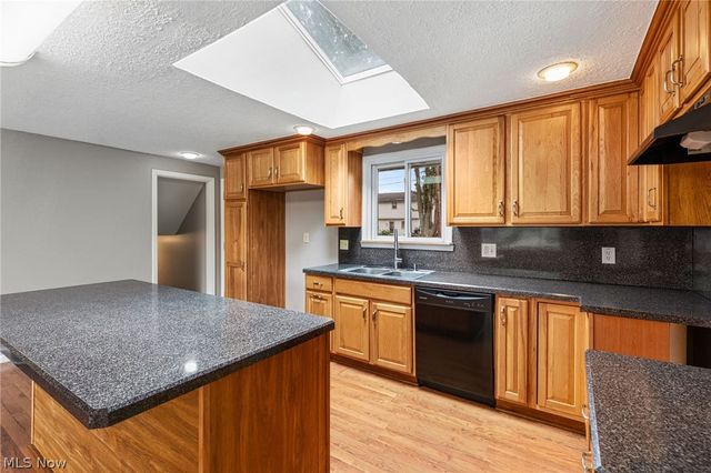4221 Princess Anne Court, Lorain, OH 44052
