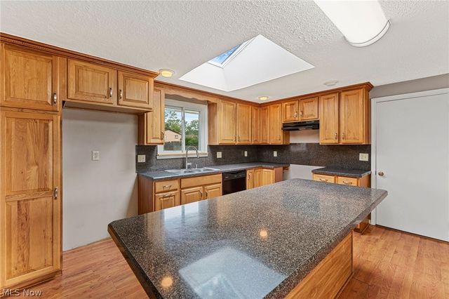 4221 Princess Anne Court, Lorain, OH 44052