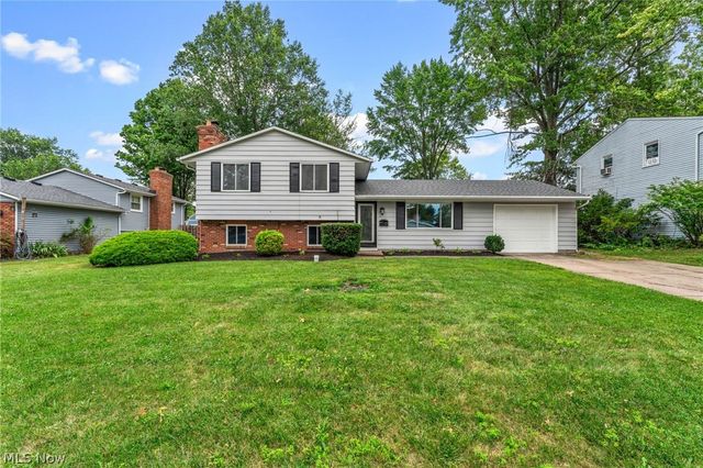 4221 Princess Anne Court, Lorain, OH 44052