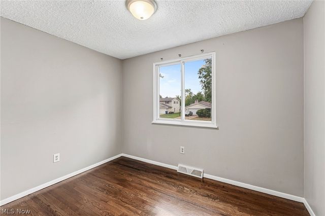 4221 Princess Anne Court, Lorain, OH 44052