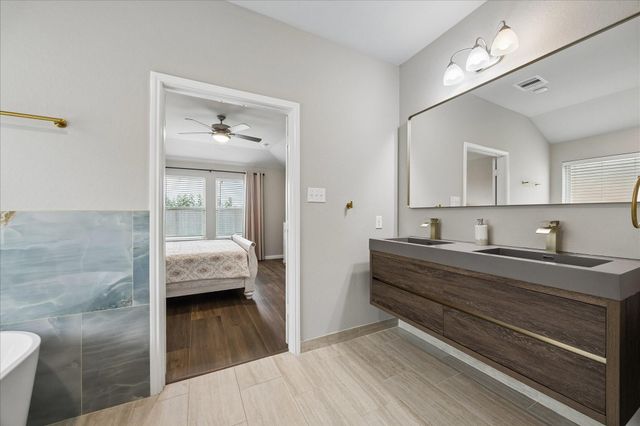 7614 Water Glen Lane, Manvel, TX 77578