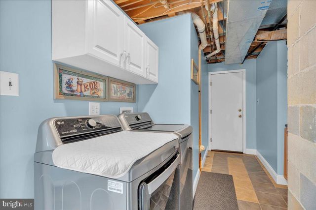 13 WOODSHIRE DR, Sicklerville, NJ 08081