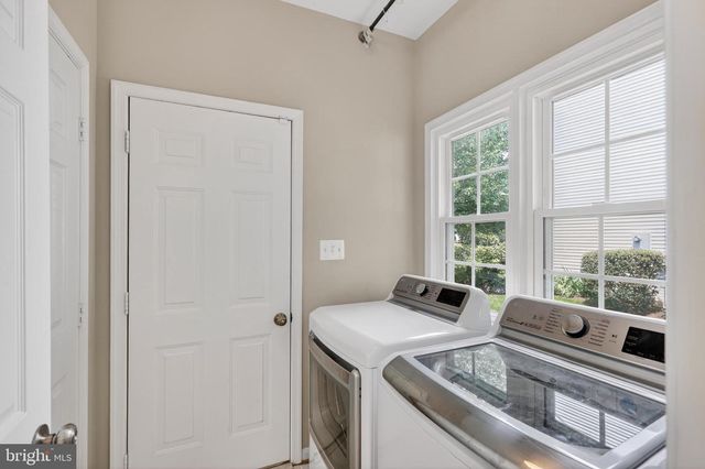 5659 LONESOME DOVE CT, Clifton, VA 20124