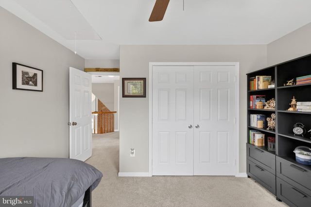 5659 LONESOME DOVE CT, Clifton, VA 20124