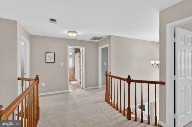 5659 LONESOME DOVE CT, Clifton, VA 20124