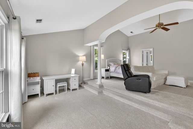 5659 LONESOME DOVE CT, Clifton, VA 20124