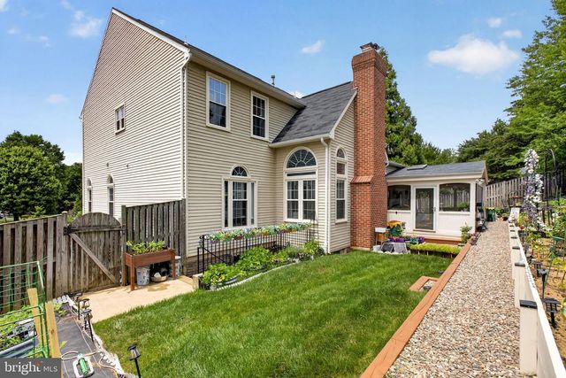 5659 LONESOME DOVE CT, Clifton, VA 20124